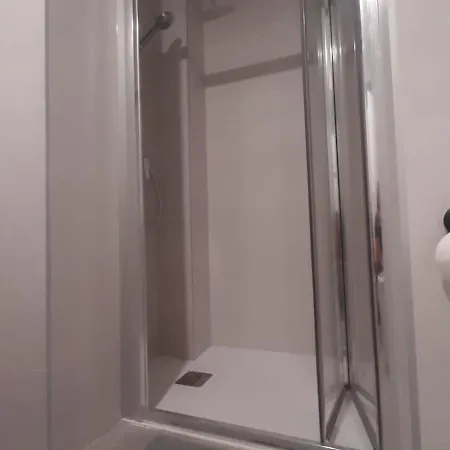 Centro- Piso Reformado, Exterior, Wifi, A 1 Minuto De Puerta Purchena * Almeria