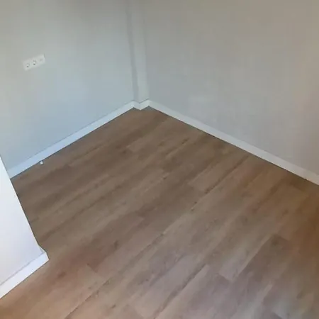 Centro- Piso Reformado, Exterior, Wifi, A 1 Minuto De Puerta Purchena Apartment Almeria