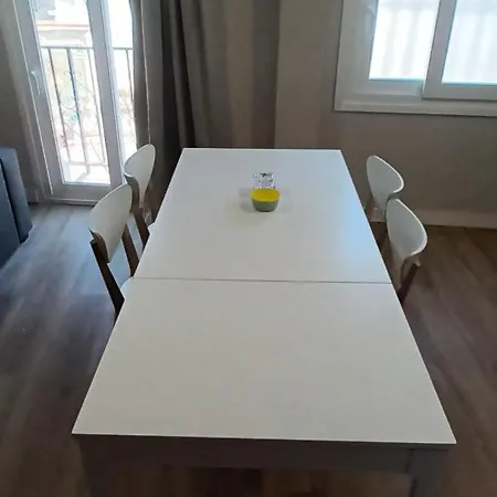 Centro- Piso Reformado, Exterior, Wifi, A 1 Minuto De Puerta Purchena Apartment Almeria